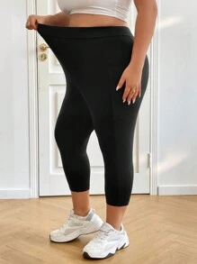 SHEIN CURVE+ Plus Size Women's Black Elastic Fitted Capri Leggings, Skin-Friendly (With Phone Pocket) - Black - View 6