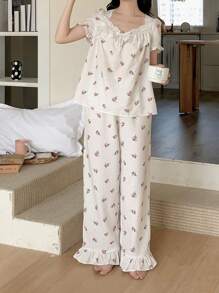 SHEIN 少女可爱简约碎花图案荷叶边短袖上衣和裤子睡衣套装，2 件套青少年睡衣套装