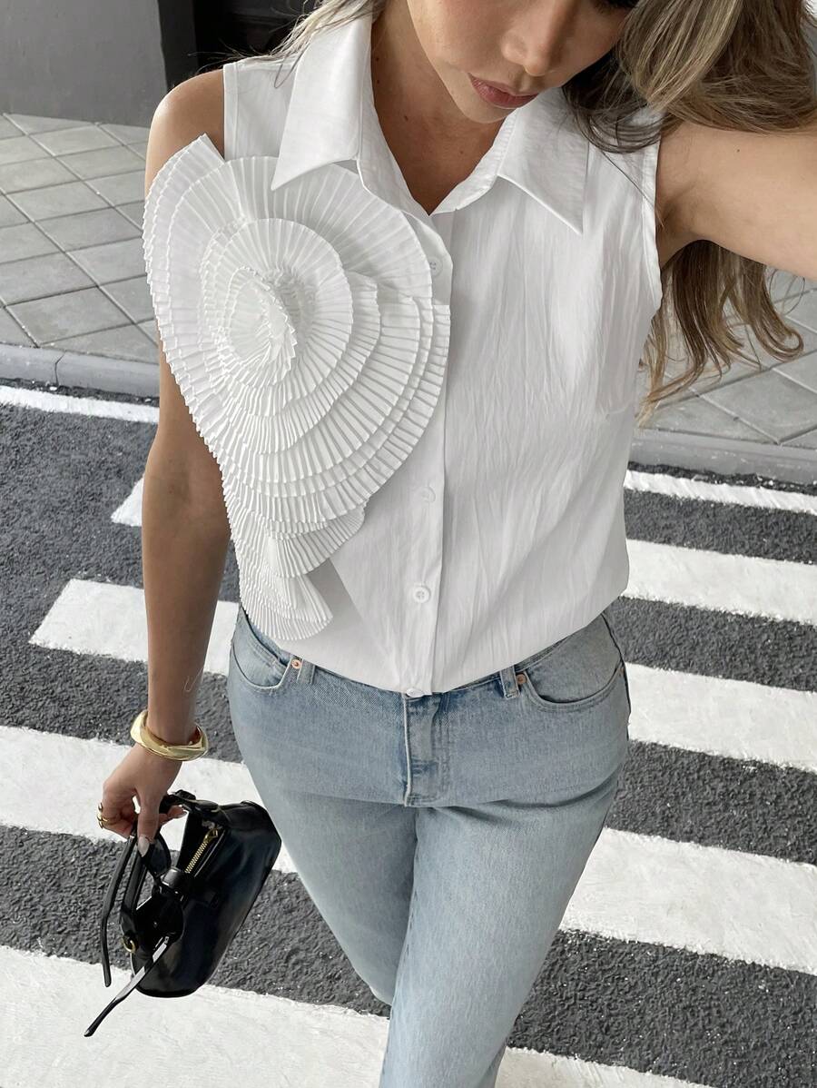 Chiquease Women's Casual Solid Color 3D Flower Decor Sleeveless Shirt - White - View 1