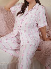 SweetSlumber Plus Size Women Bow Knot Print Short Sleeve Top And Pants Pajama Set