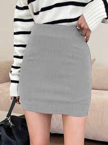 DAZY 女士纯色修身优雅及膝裙，适合所有季节的女士下装秋季裙子