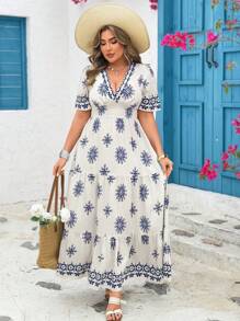 SHEIN Clasi 大码波西米亚风 V 领短袖全印花休闲连衣裙，适合夏季 - 藍白色 - 查看 5