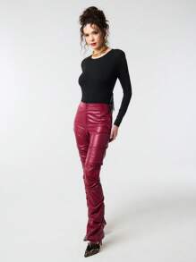 SHEIN Unity Solid Colour Faux Leather Zip Front Pleated Fitted Trousers - Red - View 3
