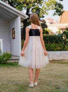SHEIN Vestido elegante, hermoso y adorable para niña preadolescente, sin tirantes, con manga de malla abullonada y lazo, en negro y blanco, apropiado para verano y primavera, ideal para fiestas y vacaciones - Blanco y Negro - Ver 2