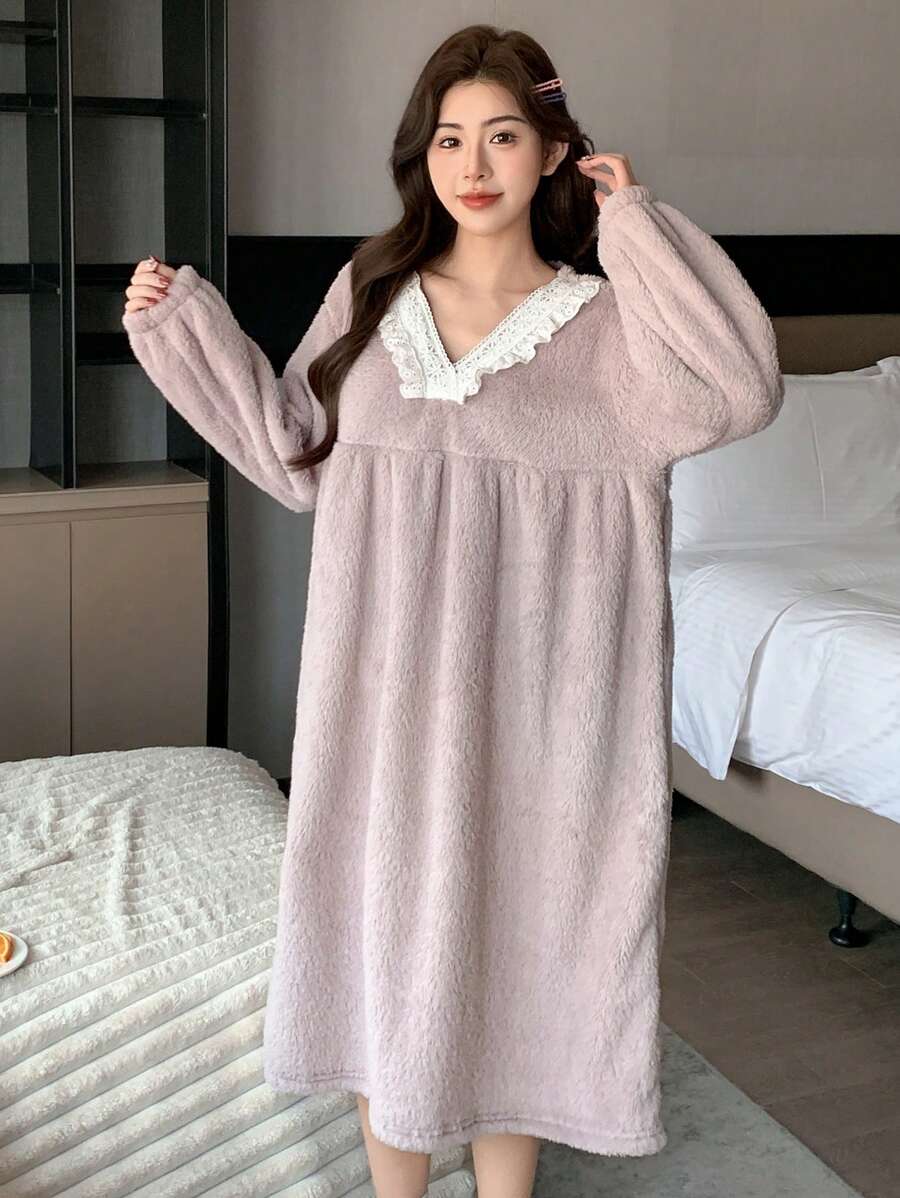 DAZY 法兰绒荷叶边宽松睡袍，可爱荷叶边下摆超大睡衣