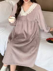 DAZY 法兰绒荷叶边宽松睡袍，可爱荷叶边下摆超大睡衣