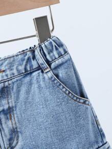 年轻男孩工装设计洗水休闲牛仔短裤