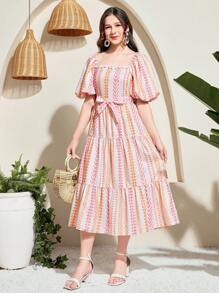 SHEIN Sukienka dla nastolatek w różowe geometryczne paski w stylu retro, z marszczonym kołnierzykiem i rękawami w kształcie płatków, z paskiem w stylu patchworkowym, z długim rękawem w kształcie litery A, na co dzień - Pomarańczowy - Zobacz 3