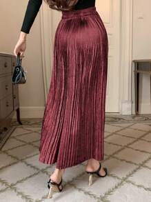 DAZY Chân váy xếp ly chữ A màu trơn tối giản dành cho nữ, kiểu dáng thường ngày và phù hợp cho du lịch. - Đỏ - Xem 2