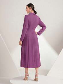 Modelyn 女士纯色垂领长袖百褶下摆中长连衣裙