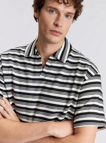 Ontre 男士条纹领短袖休闲 Polo 衫 - 黑與白 - 查看 1