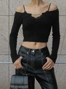 DAZY Camiseta corta de estilo callejero con tirantes, ajustada y de manga corta para mujer, tops de manga larga para mujer - Negro - Ver 4