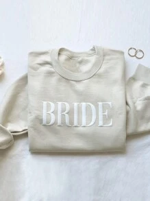 SHEIN EZwear Customized Gift For Bride, Bride Sweatshirt With Initial Heart Sleeve, Engagement Gift, Unique Bride Shower Gift, Future Mrs. Sweatshirt With Foil Print Design Graduation,Back To School,Graduation,Teacher,Back To School Pullover Fall - Apricot - View 3