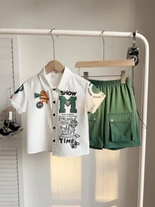 SHEIN 2 件装 年轻男孩休闲运动学院风文艺复古街头宽松涂鸦翻领衬衫和工装短裤套装 适合年轻男孩服装 年轻男孩服装 返校男孩套装 适合生日派对、晚会、表演、婚礼、洗礼、开幕式 适合服装 适合日常使用 适合上学 适合旅行 适合运动 适合春夏季