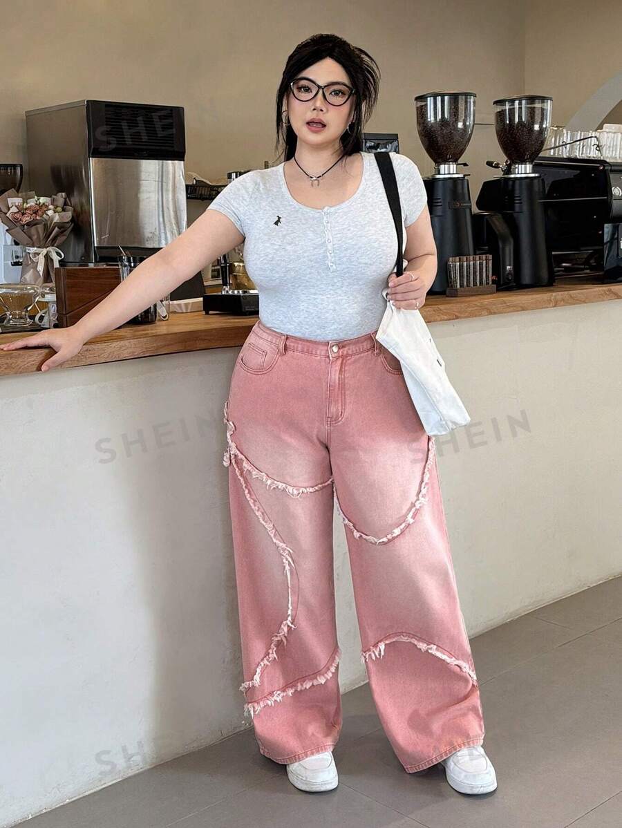 SHEIN EZwear Pantalones vaqueros informales sueltos de pierna ancha con bolsillos y bajo deshilachado para mujer de talla grande