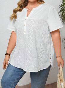 SHEIN CURVE+ 女士大码休闲宽松舒适棉质刺绣 V 领短袖衬衫 - 白色 - 查看 5