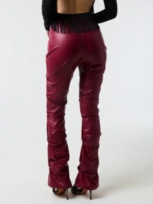 SHEIN Unity Solid Colour Faux Leather Zip Front Pleated Fitted Trousers - Red - View 2