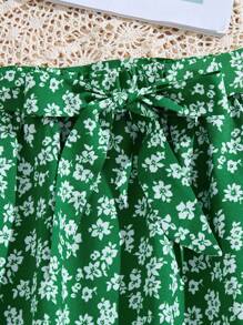 SHEIN 2pcs/Set Teen Girls Knitted Girl Print Floral Bow T-Shirt And Green Ditsy Floral Long Skirt, Suitable For Vacation, Leisure, Festival, Lunch, Music Festival, Street Wear