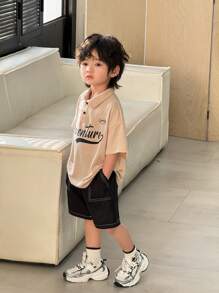 SHEIN طقم بولو قصير الأكمام وشورت بتفاصيل جيوب للأولاد، منط الكوري الكلاسيكي المريح اليومي، بطباعة حرفية، مناسب للربيع/الصيف، الارتداء اليومي، الرياضة، الخروج، المدرسة، الحفلات، المناسبات، التصوير، العودة للمدرسة