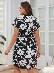 SHEIN Frenchy Summer Plus Size Boho Vacation Batwing Sleeve Notched Neck Tie Waist Dress