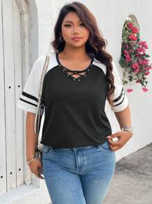 SHEIN LUNE Contrast Color Criss-Cross Strap V-Neck Decorated Casual Comfortable Versatile Plus Size T-Shirt Summer For Women St Patrick Day Easter Summer Spring For Women Beach Saint Patrick Easter T-Shirt - Black and White - View 3