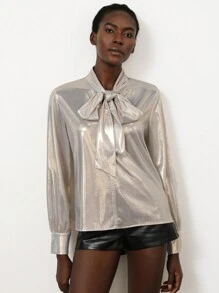 SHEIN Privé 金属光泽缎面正面系带蝴蝶结长袖衬衫 - 金色 - 查看 2