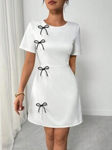 INAWLY فستان قصير أنثوي بياقة مستديرة وأكمام قصيرة، بتصميم بسيط مزين بفيونكة