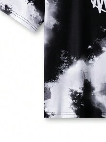 SHEIN 2pcs Set Teen Boy's Face Graphic Color Block Short Sleeve T-Shirt And Shorts Set, Friends;Spring Wear; Teen Boys' Clothing; Teen Boy' Jackets, Spring Back To School - Black and White - View 4