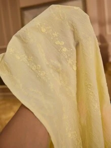 复古宫廷风刺绣女士吊带睡裙睡袍套装，适合假日、秋冬季节穿着