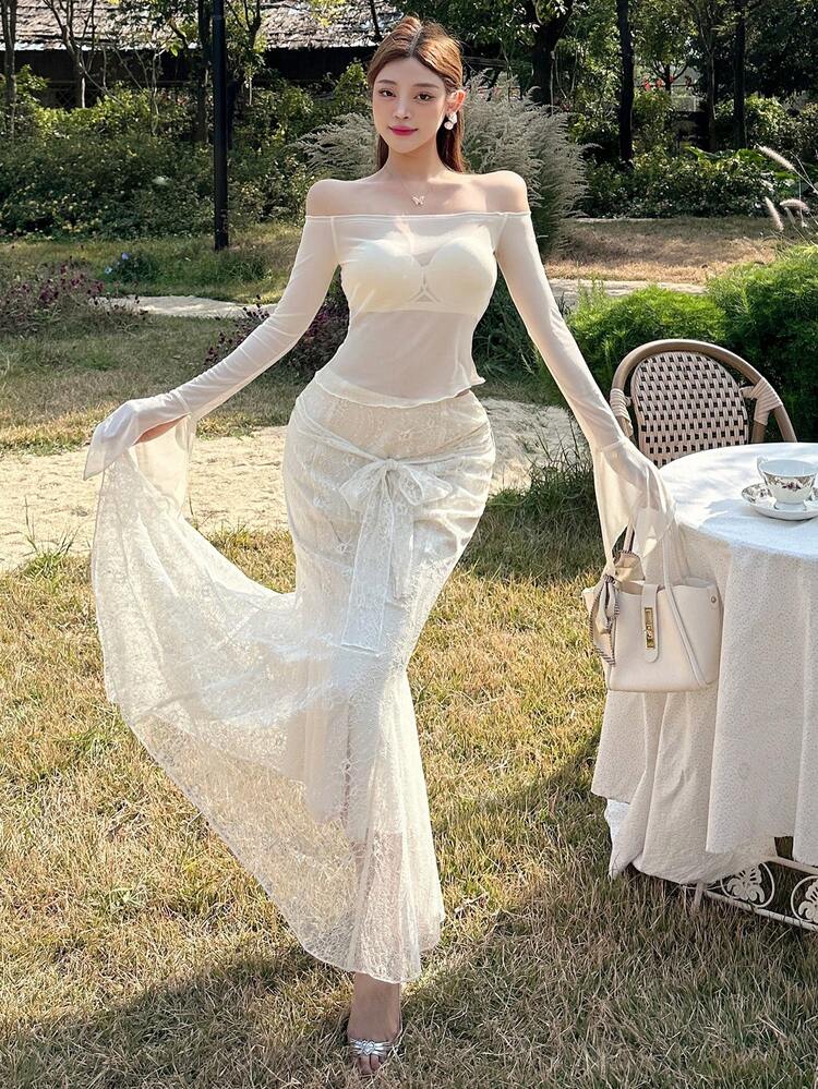 2pcs Set Women Lace Overlay Off-Shoulder Sheer Mesh Drawstring Tie-Up Blouse & Shorts Suit,Ruffle
