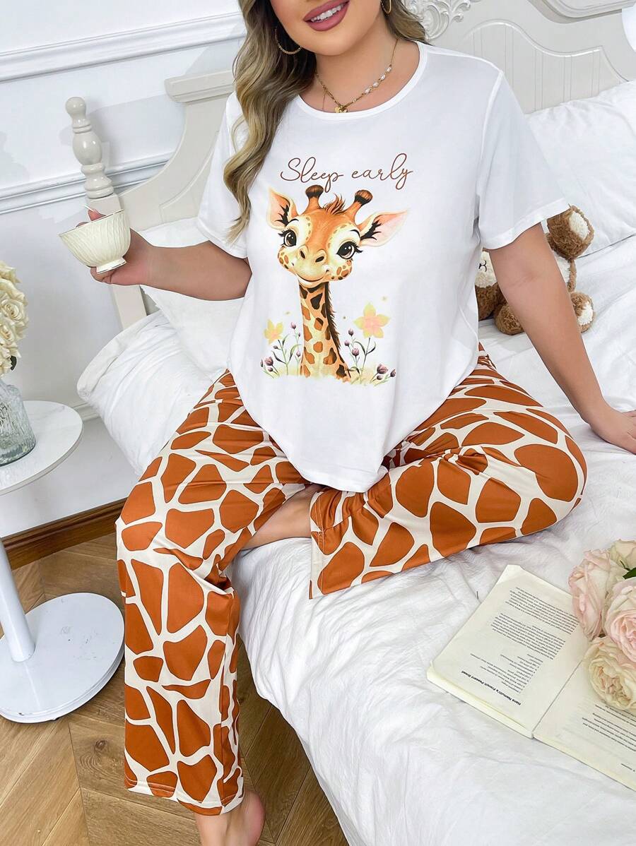 Plus Size Women Giraffe Cartoon Print Round Neck Short Sleeve Top & Pants Pajama Set - Multicolor - View 1