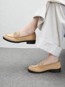 CUCCOO BIZCHIC Dames abrikoos & gouden decor casual instappers met platte loafers, comfortabel voor woon-werkverkeer