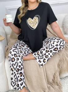 Conjunto de camiseta de manga corta y pantalones de talla grande con estampado de corazón y leopardo