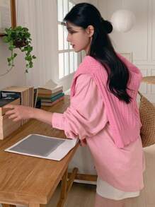 DAZY Camisa básica con cuello vuelto y corte holgado para mujer, color rosa