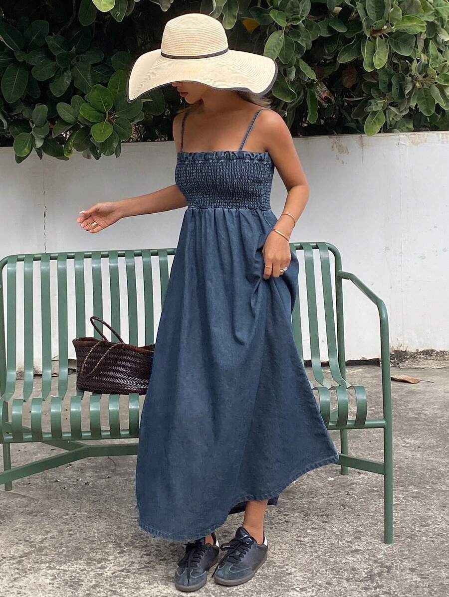 DAZY 女士修身吊带牛仔连衣裙，适合假日度假穿着