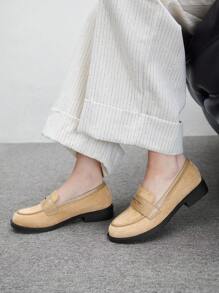 CUCCOO BIZCHIC Dames abrikoos & gouden decor casual instappers met platte loafers, comfortabel voor woon-werkverkeer