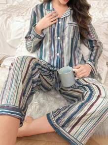 SHEIN 印花翻领长袖睡衣套装，秋冬舒适优雅细节 - 彩色 - 查看 1