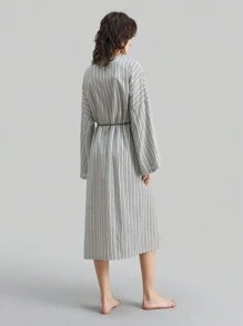 Ontre 女士灰色和白色波西米亚风格长袖裹身罩衫，条纹简约长滩罩衫，休闲假日 - 黑與白 - 查看 2