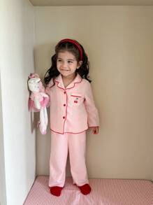 SHEIN LMoss Kids 女婴可爱简约樱桃印花翻领上衣和裤子 2 件套休闲舒适睡衣女婴衣服女婴套装 - 淺粉色 - 查看 6