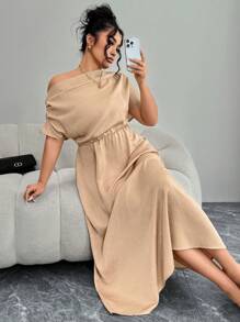 Modelyn 大码女式纯色不对称领休闲连衣裙 - 卡其色 - 查看 1