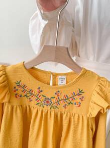 SHEIN 年轻女孩纯色刺绣荷叶边领修身连衣裙