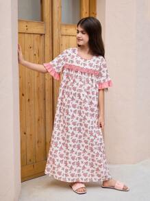 SHEIN Short mou ample à encolure ronde avec bordure en dentelle, motif floral pour jeune fille. Ensemble assorti frère/sœur, robe décontractée à manches courtes avec imprimé floral pour vacances (2 pièces vendues séparément)