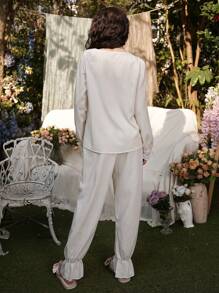 Elegant Romantic Lace Patchwork Long Sleeve Women's Pajama Set - White - View 2