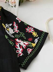 SHEIN LUNE 大码女式 V 领短袖彩色花卉印花休闲连衣裙 - 黑色 - 查看 5