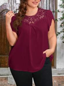 Reflora Plus Size Solid Color Lace Patchwork Short Sleeve Casual Shirt - Rose Red - View 3