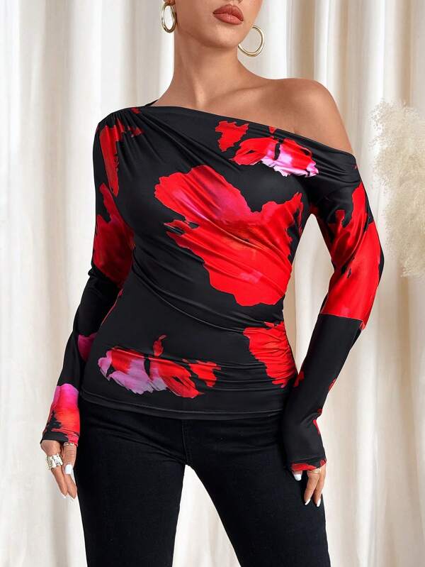 SHEIN Clasi Tricou cu mânecă lungă, cu umăr asimetric, cu imprimeu romantic, roșu, pentru femei, haine de Valentines, haine de primăvară pentru femei