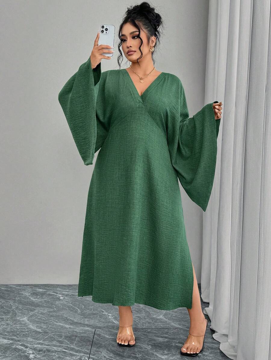 Modelyn Plus Size Elegant Solid Color Flare Sleeve Side Slit Dress - Green - View 1