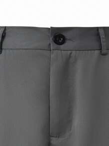 Manfinity Homme 男士纯色前扣口袋简约休闲短裤，适合日常穿着 - 深灰色 - 查看 4