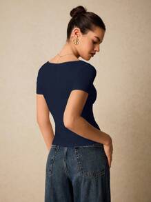 Poéselle 女士夏季纯色修身短袖 T 恤，缺口领口，带胸罩杯 T 恤，婚礼端庄优雅毕业办公装街头装挤奶女工性感女式上衣夏季 T 恤旧款 - 藏蓝色 - 查看 3