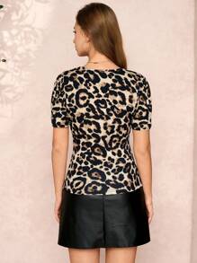 SHEIN Clasi 女士优雅 V 领豹纹 T 恤 - 彩色 - 查看 6